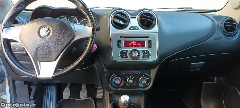 Alfa Romeo MiTo 1.3 Multi-jet Star&stop — fotografia 4