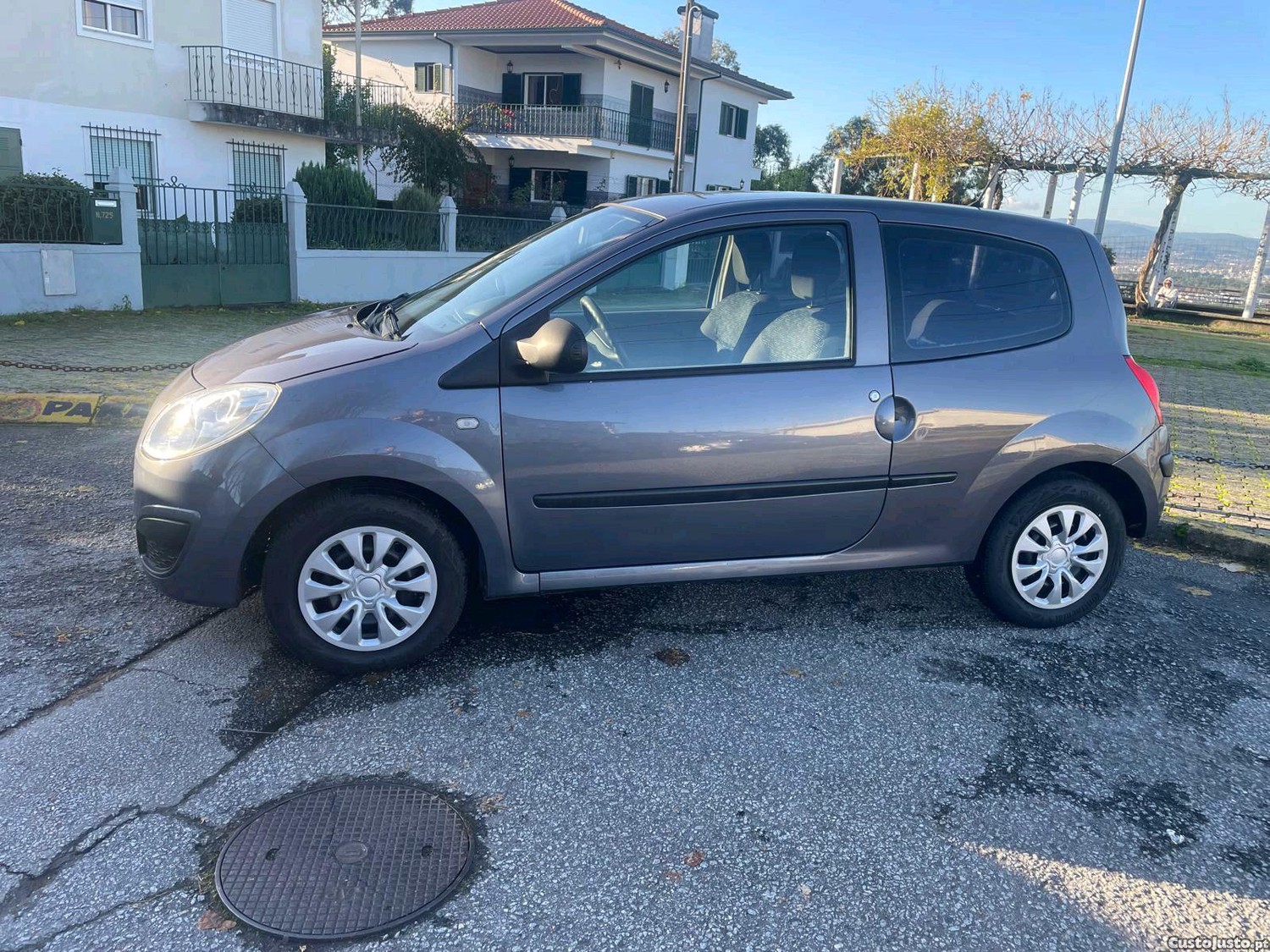 Renault Twingo 1.2 - 09 — photo 2
