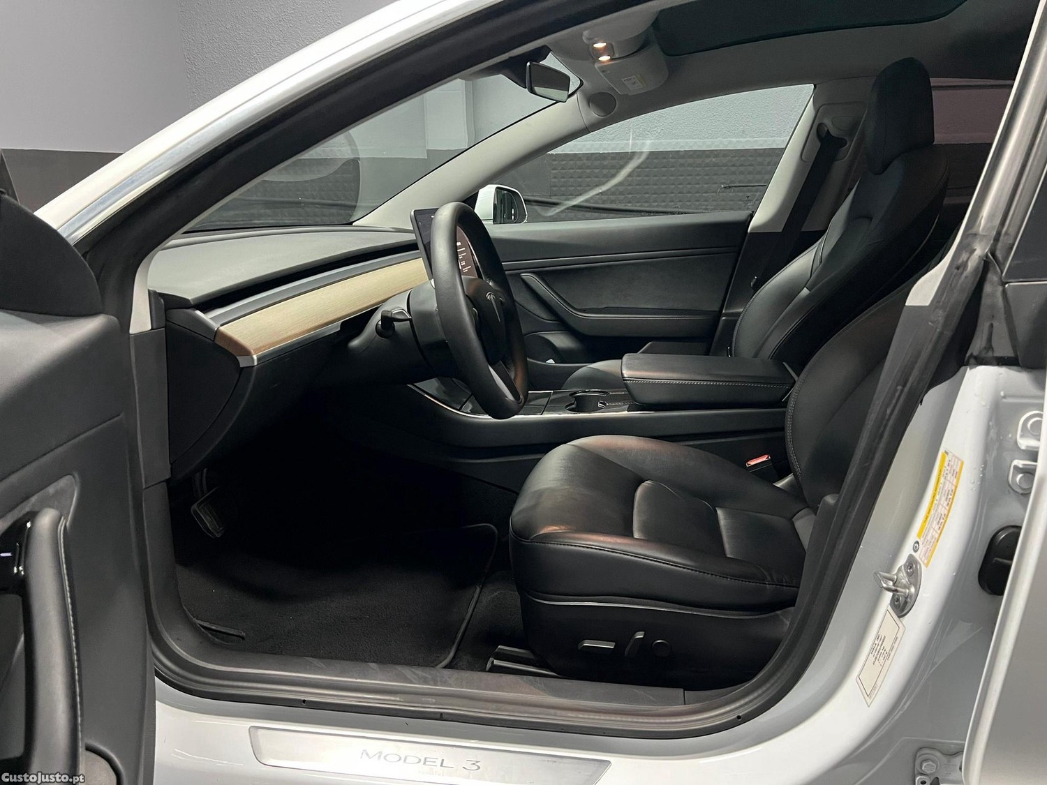 Tesla Model 3 Long-Range Dual Motor AWD — fotografia 7