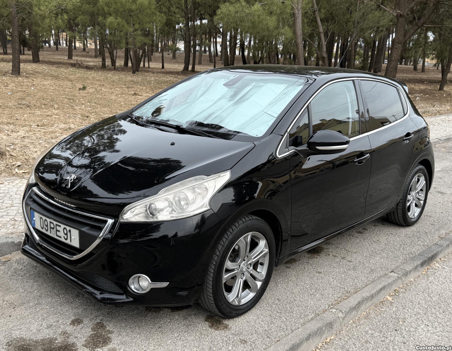 Peugeot 208 1.4 HDI Allure - 14