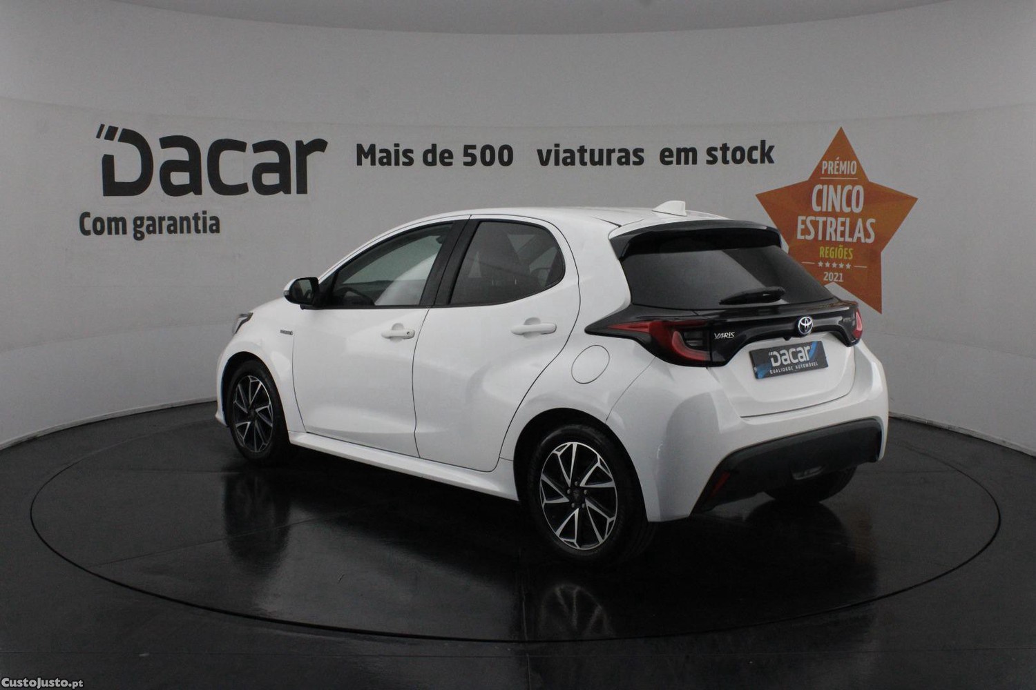 Toyota Yaris 1.5 HSD EXCLUSIVE (AUTO) — photo 4