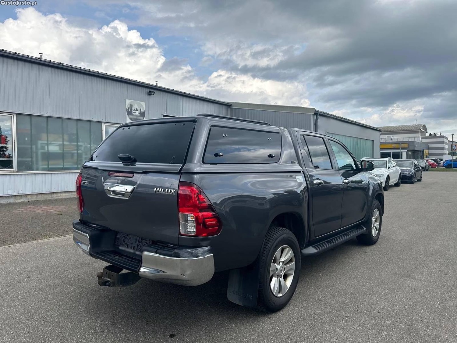 Toyota Hilux 2.4 D-4D 4WD - 20 — photo 2