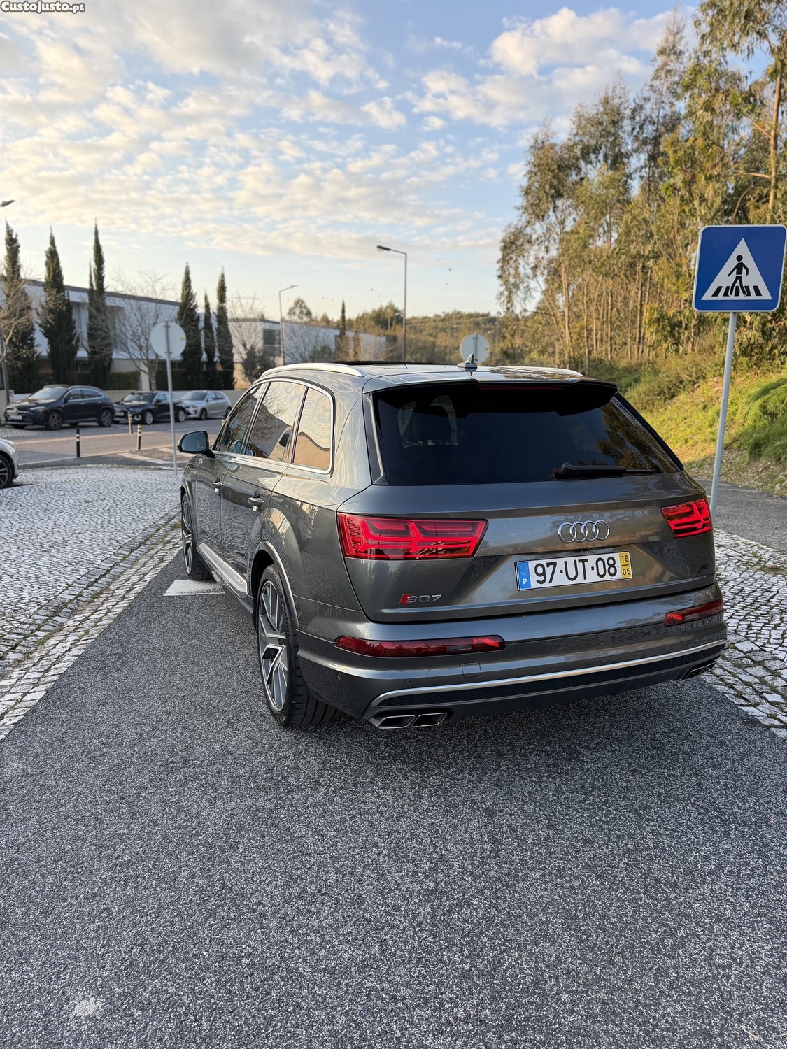 Audi Q7 S — fotografia 10