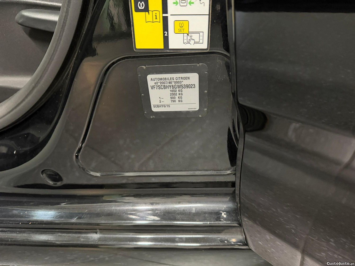 Citroën C3 1.6 BlueHDi Exclusive — fotografia 12