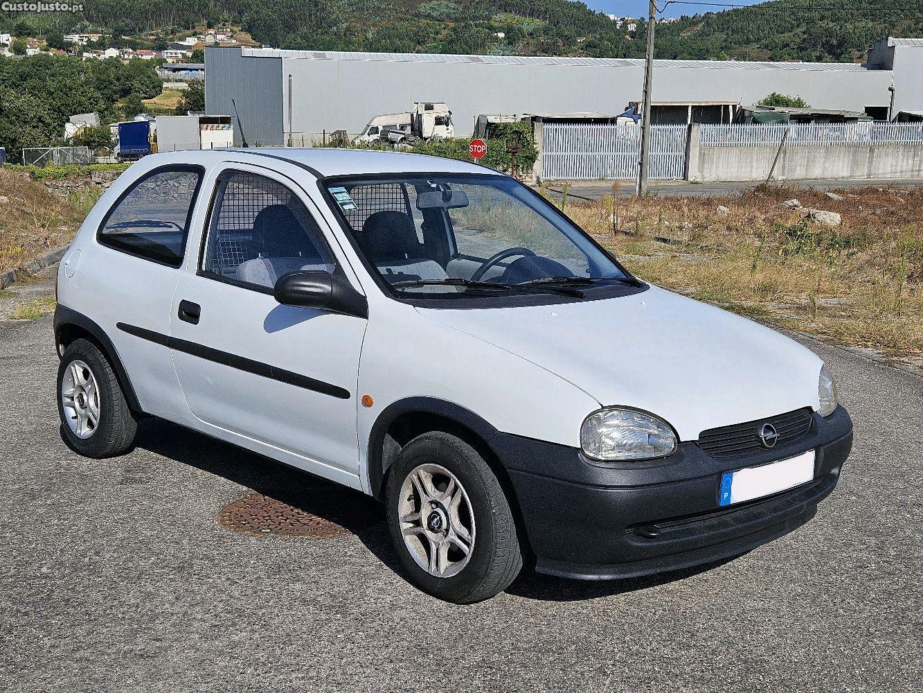 Opel Corsa B 1.7D — photo 5