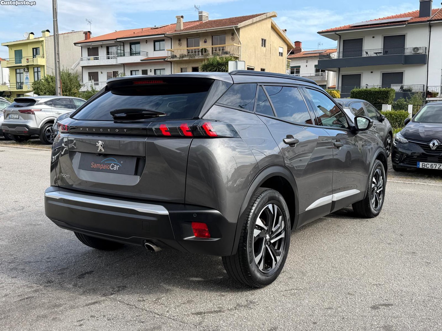 Peugeot 2008 1.5 BlueHDi Allure EAT8 - 20 — photo 4