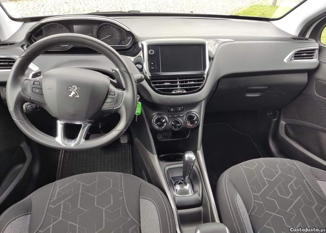 Peugeot 2008 Allure — fotografia 3