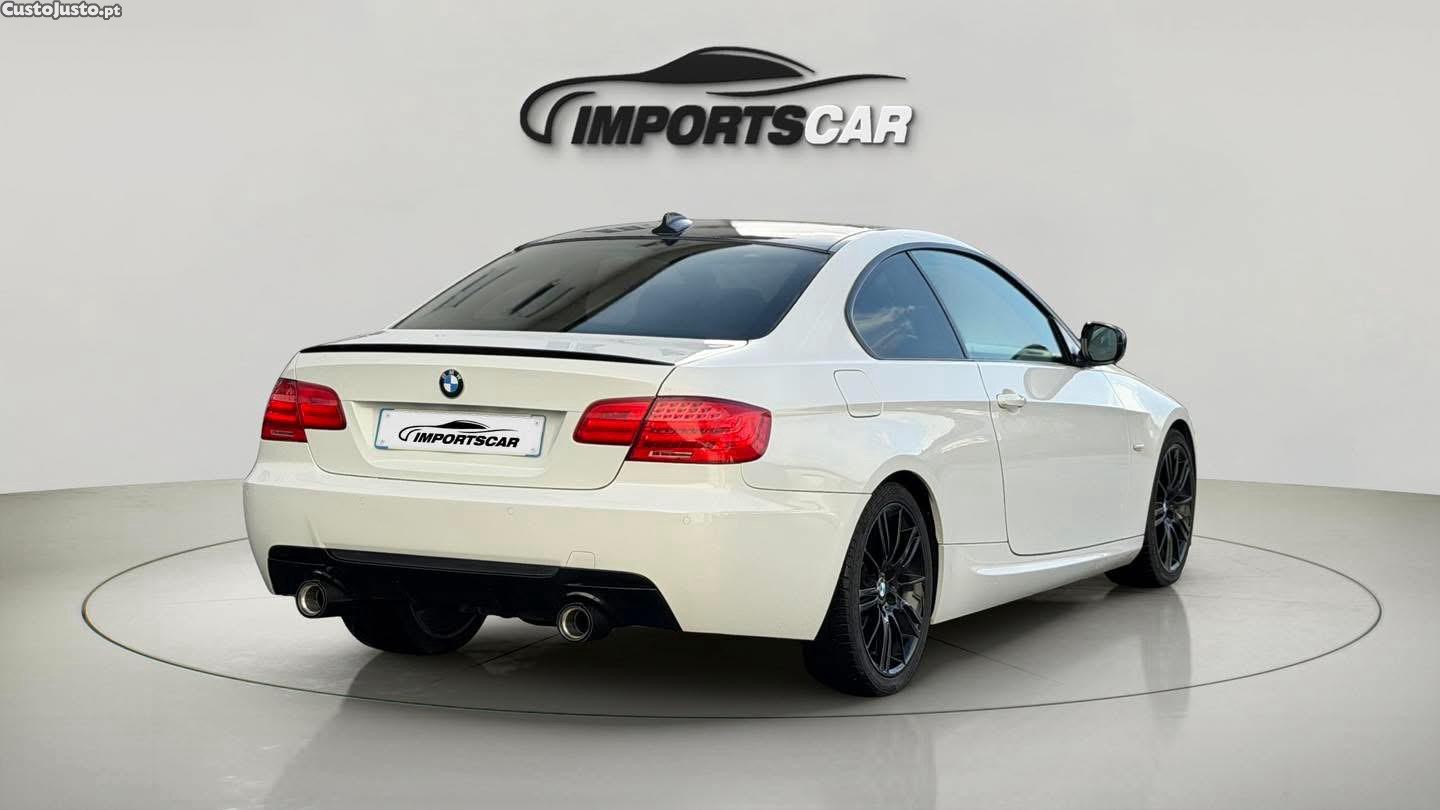 BMW 320 d - 11 foto 2