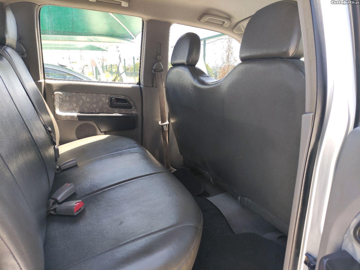 Isuzu Rodeo 2.5 CCD 4X4 35 — fotografia 5