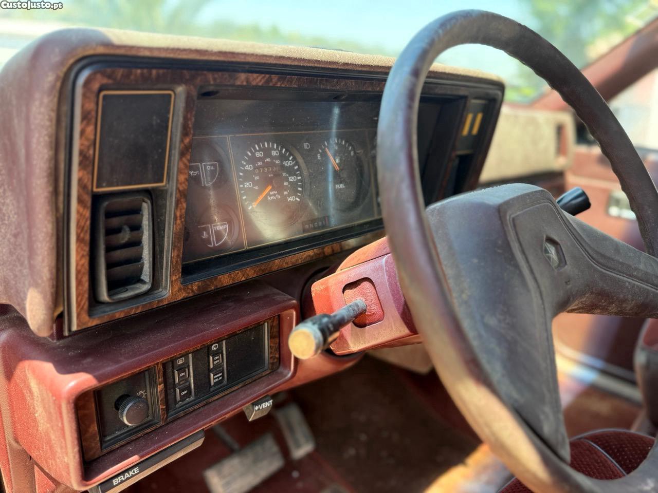 Dodge Caravan 1987 — fotografia 12