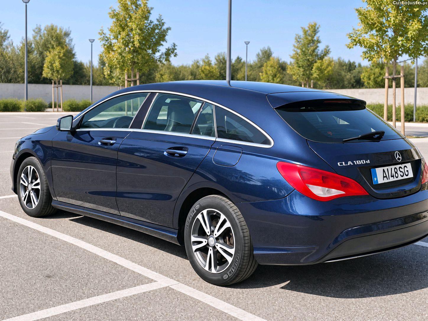 Mercedes-Benz CLA 180 d Shooting Brake — photo 3