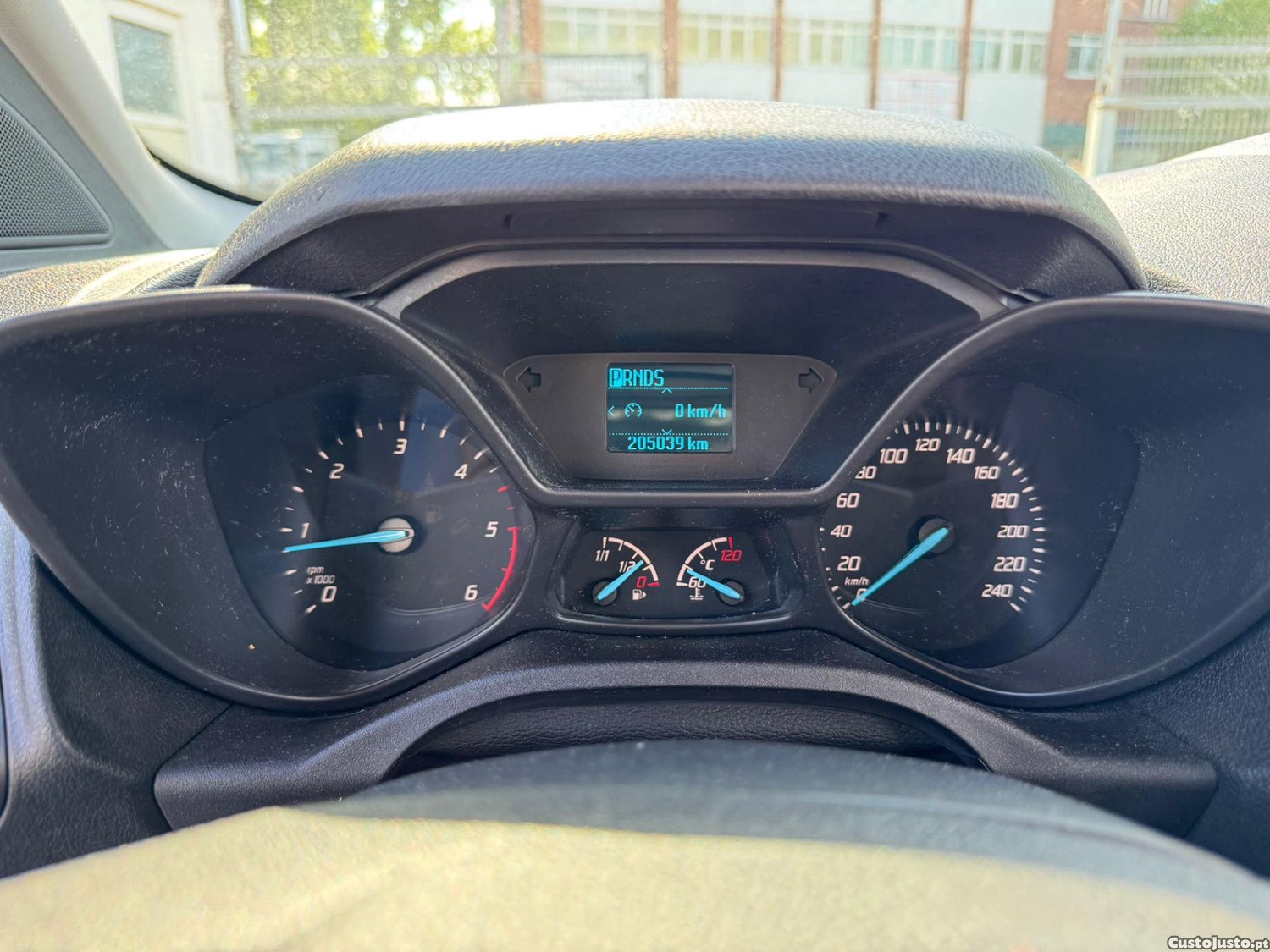 Ford Tourneo 1.5 Mobilidade Reduzida IVA dedutível — fotografia 3
