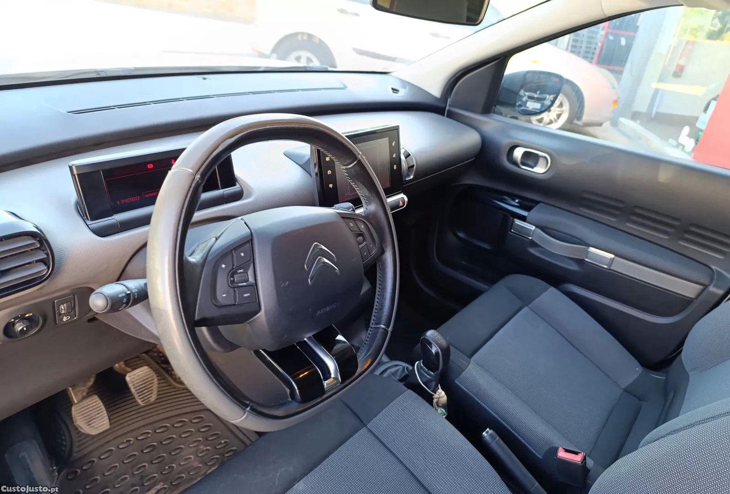 Citroën C4 1.2 puretech shine pack — fotografia 10