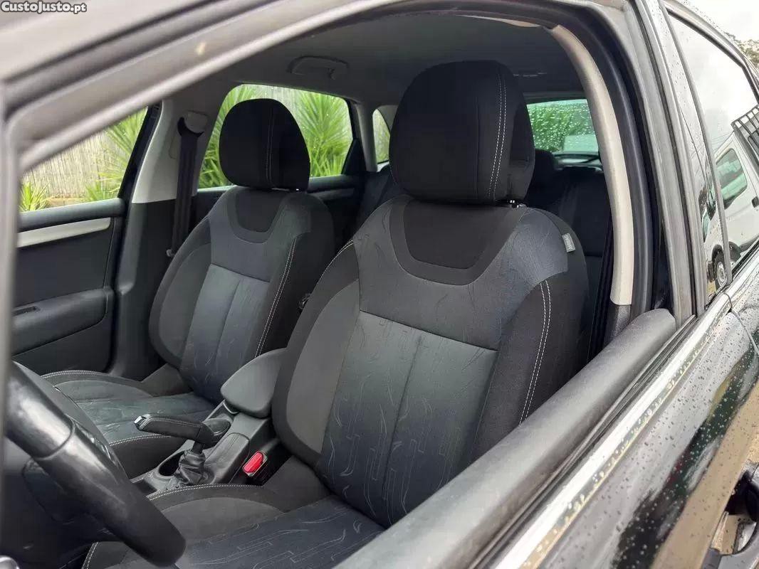 Citroën C4 1.6 hdi seduction 104g — photo 5