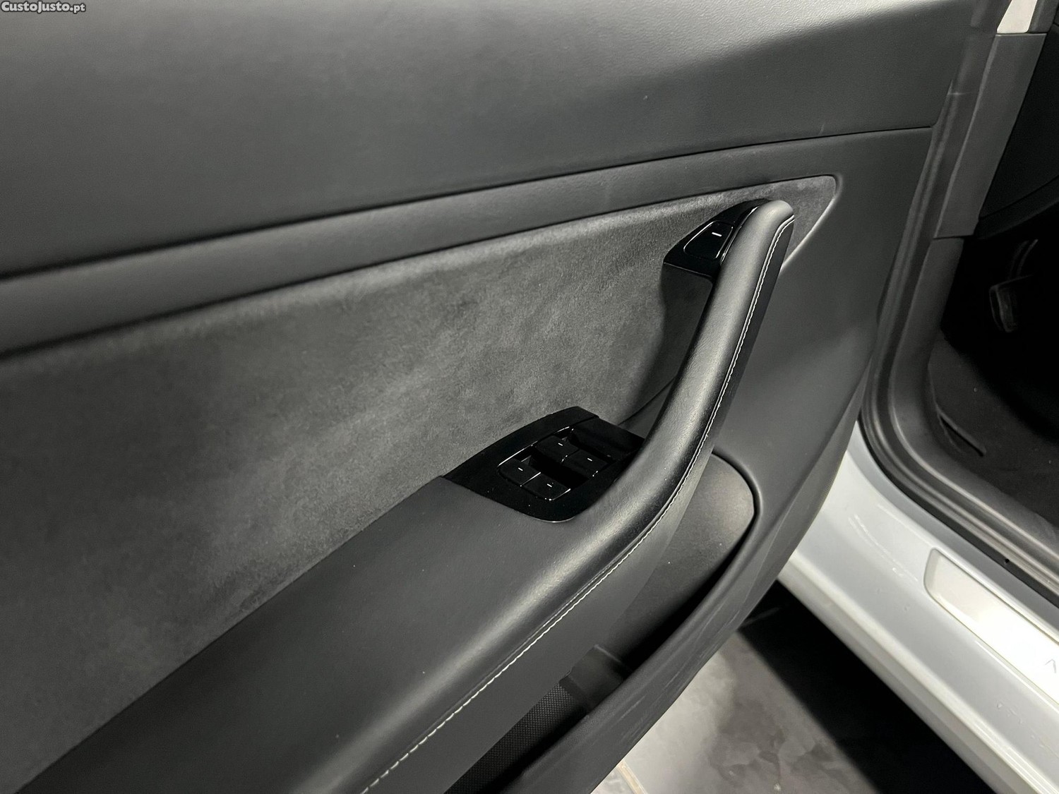 Tesla Model 3 Long-Range Dual Motor AWD — fotografia 8