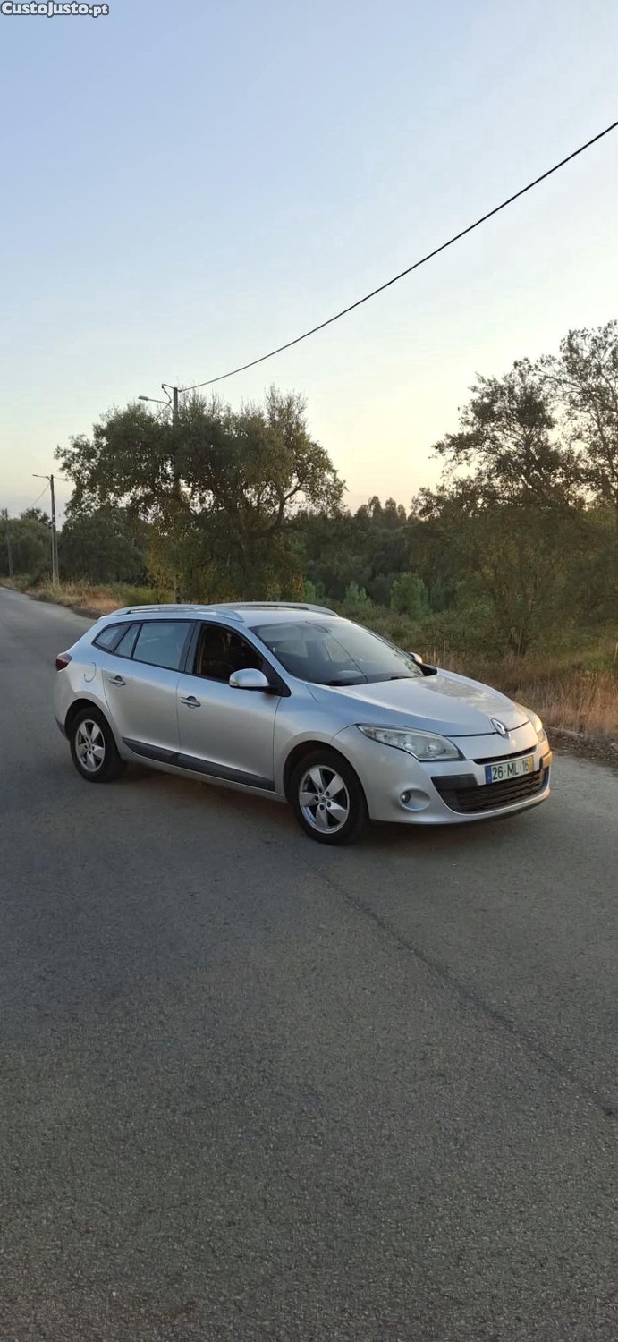 Renault Mégane SPORT TOURER DYNAMIQUE — photo 2
