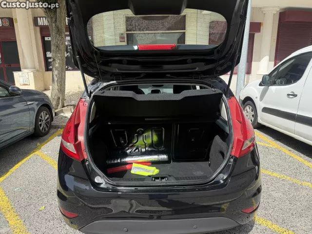 Ford Fiesta 1.4 tdci — fotografia 7