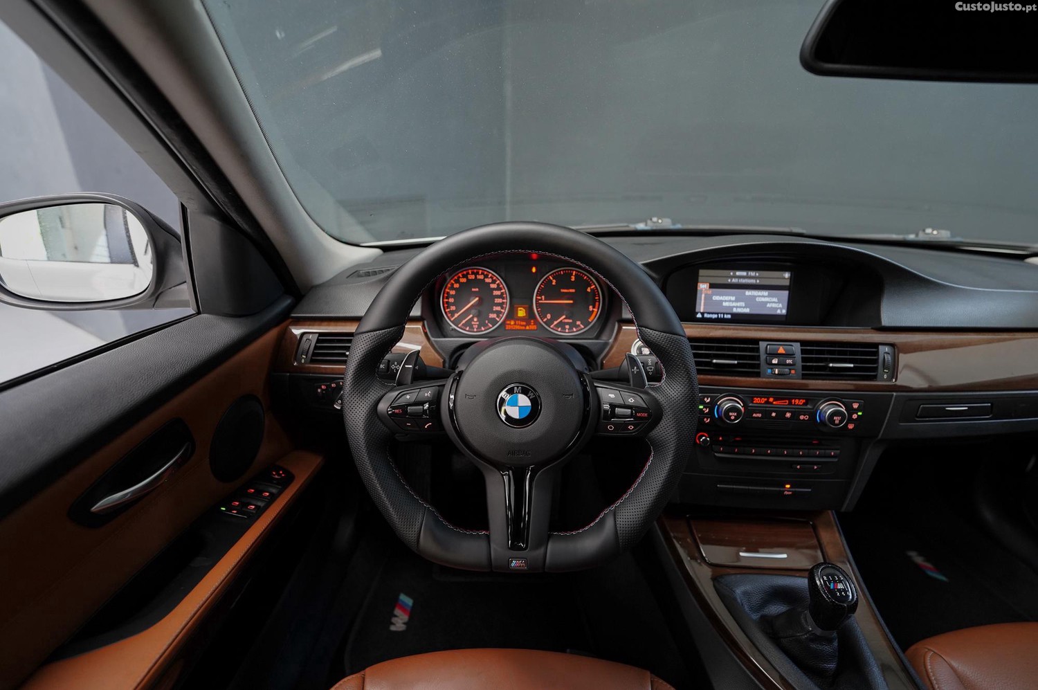 BMW 318 d E91 — fotografia 13