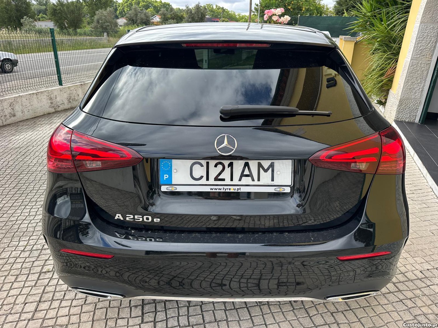 Mercedes-Benz A 250 e AMG Line — fotografia 15