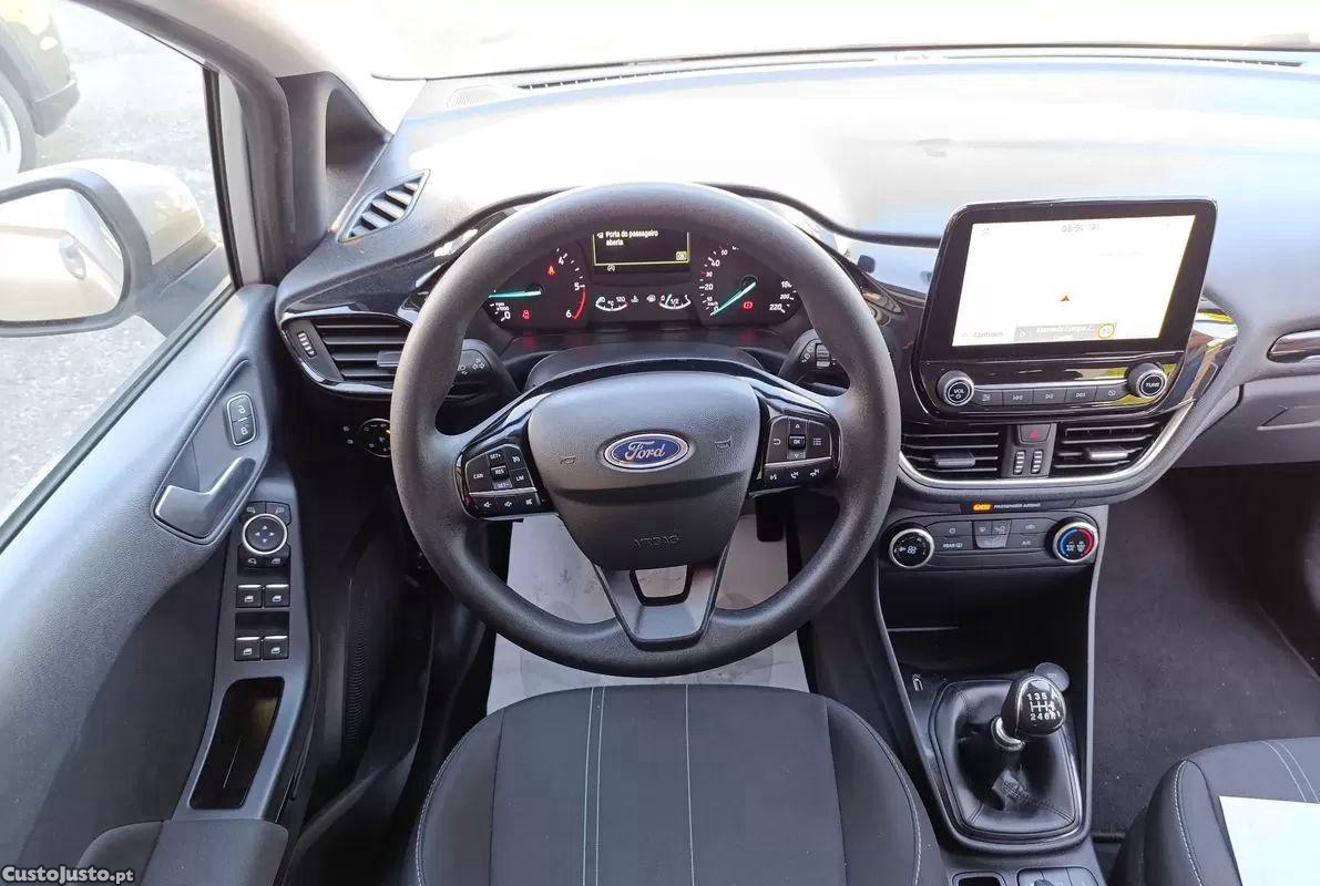 Ford Fiesta 1.5 tdci connected — fotografia 8