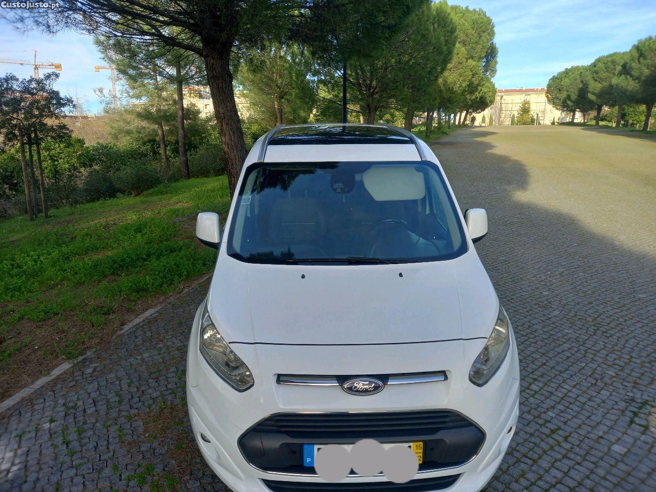 Ford Tourneo Connect 7 Lugares — photo 3