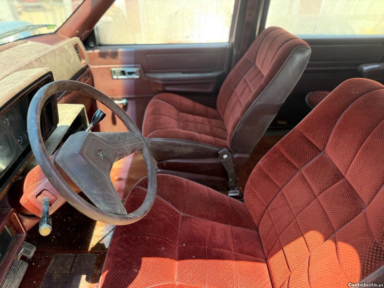 Dodge Caravan 1987 — fotografia 11