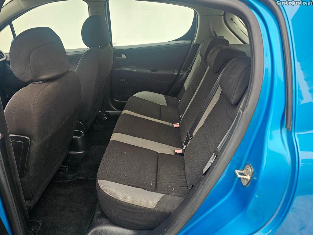 Peugeot 207 1.4i 16v 90cv 190.000km 11/2007 — fotografia 6