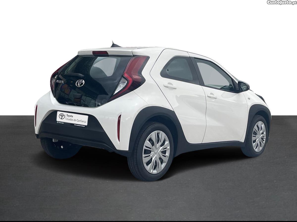 Toyota Aygo X 1.0 Play — fotografia 3