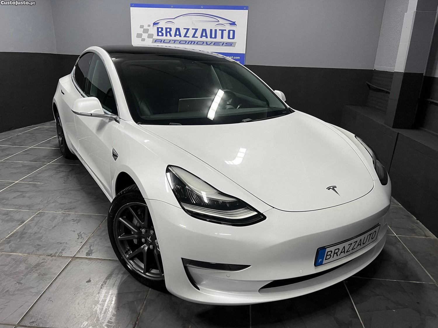 Tesla Model 3 Long-Range Dual Motor AWD — fotografia 29