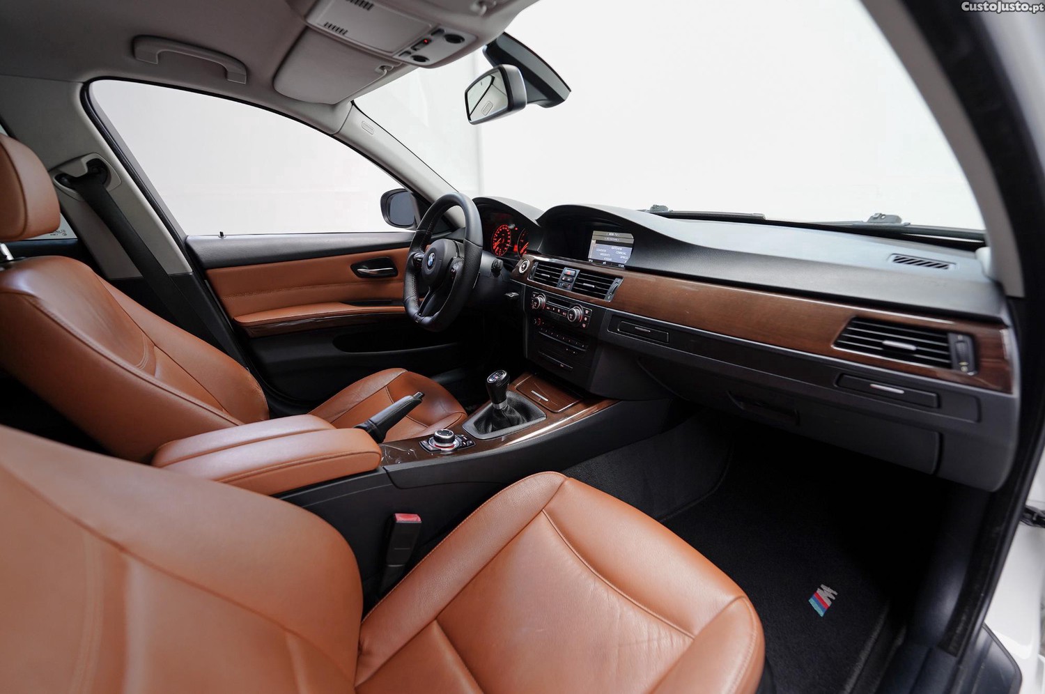 BMW 318 d E91 — fotografia 10