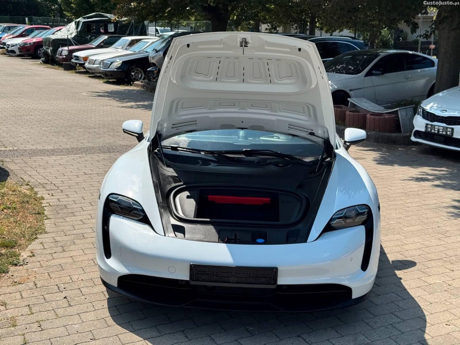 Porsche Taycan Base - 21 — photo 2