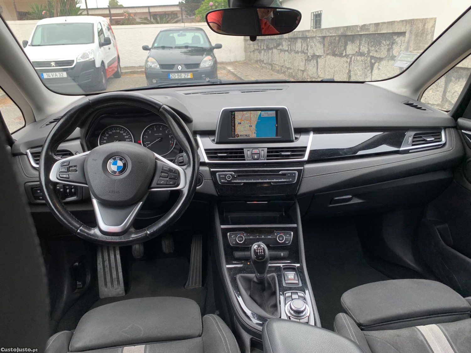 BMW 218 Active Tourer Sport Line — photo 4