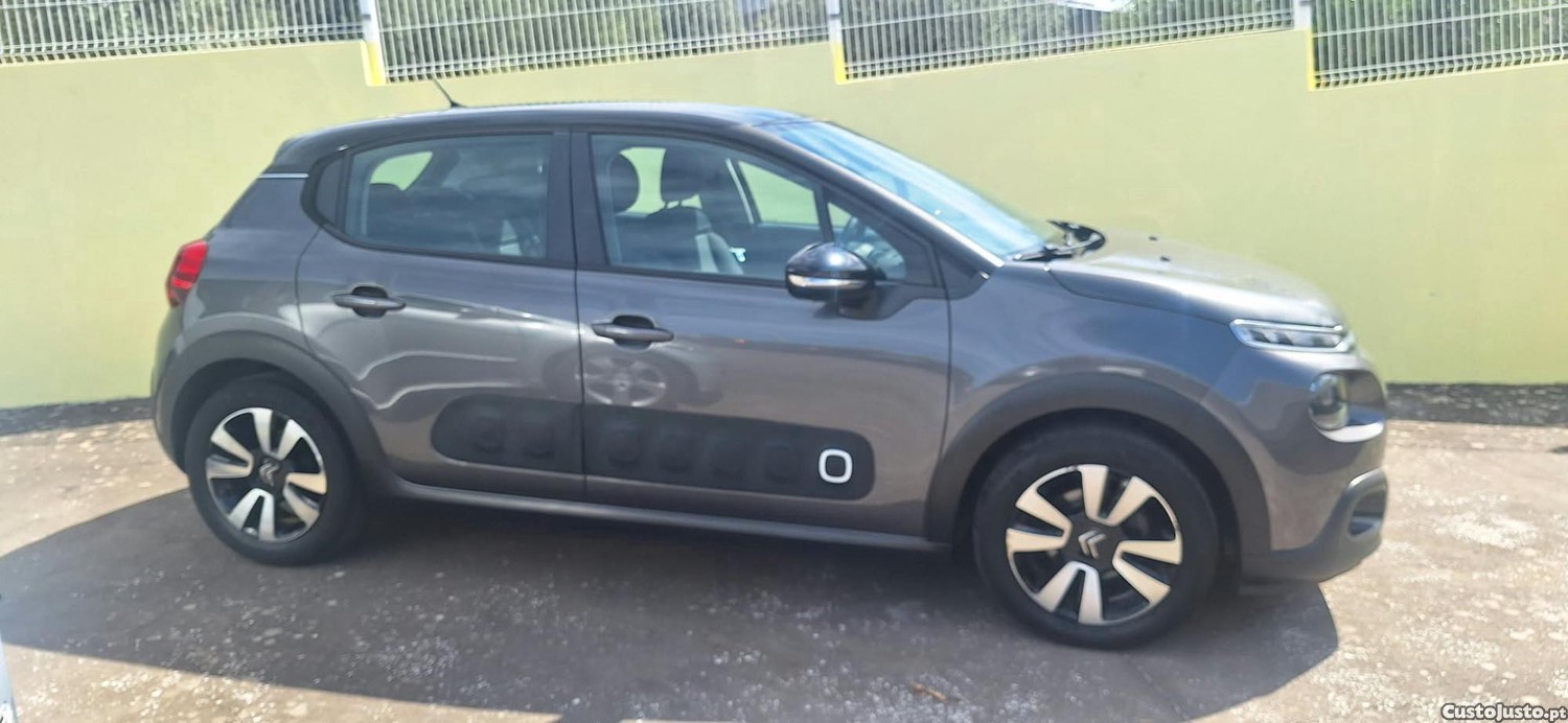 Citroën C3 1.2 PureTech Feel — photo 3