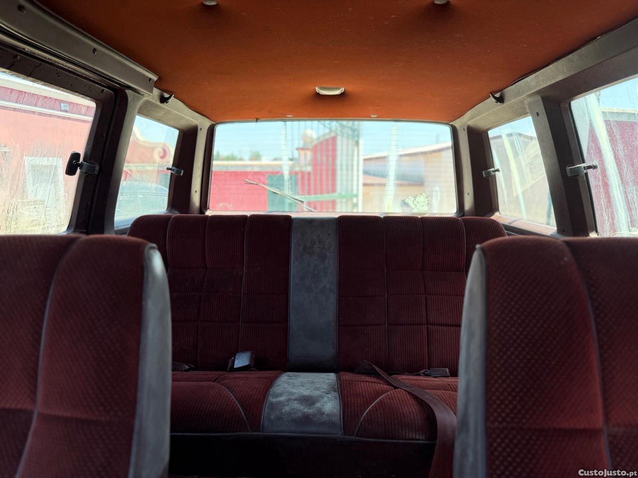 Dodge Caravan 1987 — fotografia 9