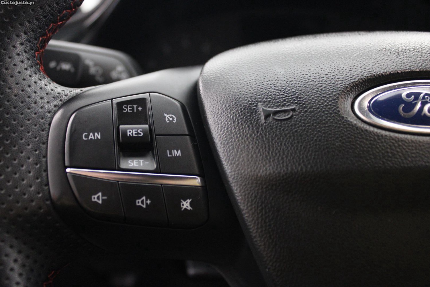 Ford Fiesta 1.0 ECOBOOST ST LINE — fotografia 26