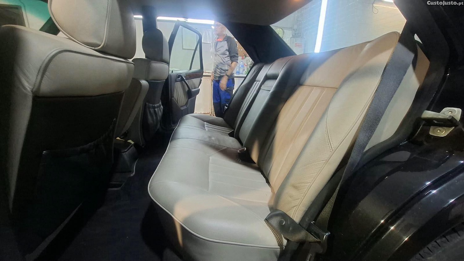 Mercedes-Benz 250 250 D Turbo W124 - 92 foto 4