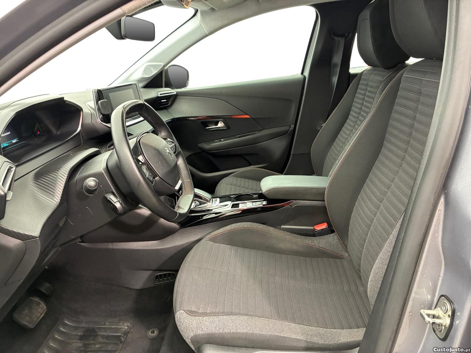 Peugeot 208 50 kWh Active - 20 — photo 3