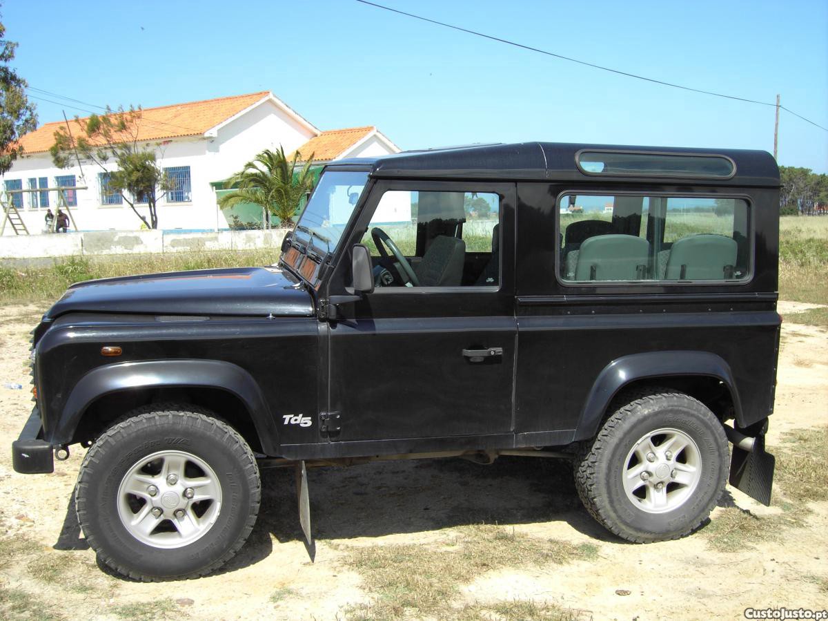 Land Rover Defender 90 TD5 - 00 — photo 4