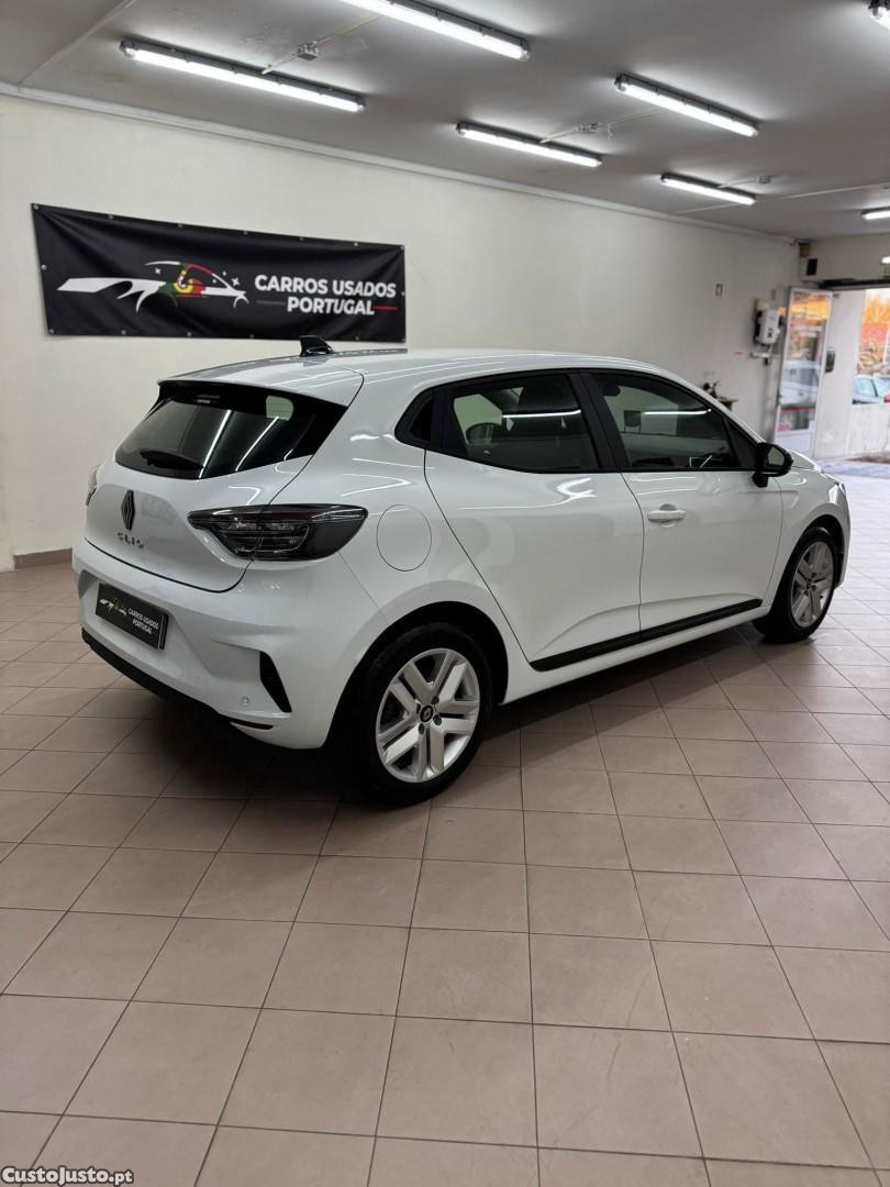 Renault Clio 1.0 TCe Evolution — fotografia 15