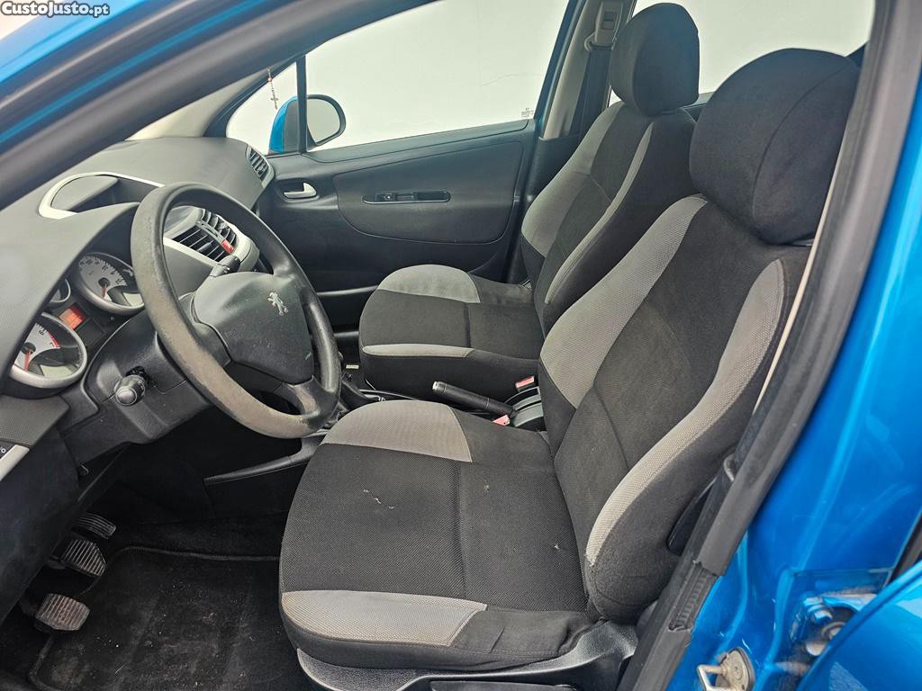 Peugeot 207 1.4i 16v 90cv 190.000km 11/2007 — fotografia 5