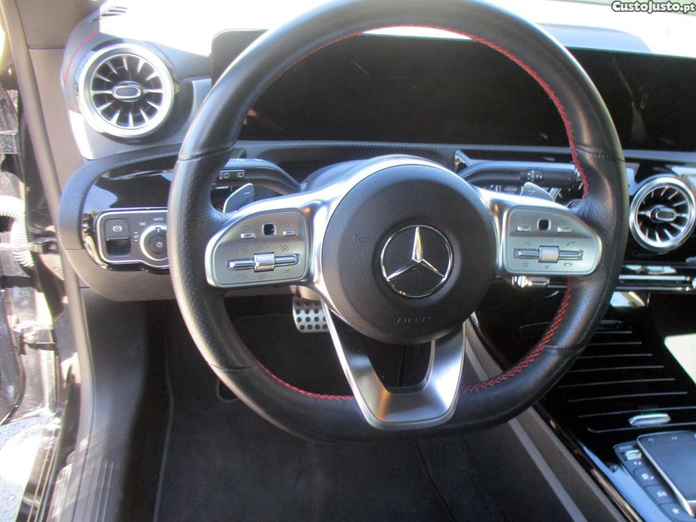 Mercedes-Benz CLA 180 d Shooting Brake AMG Line — fotografia 18