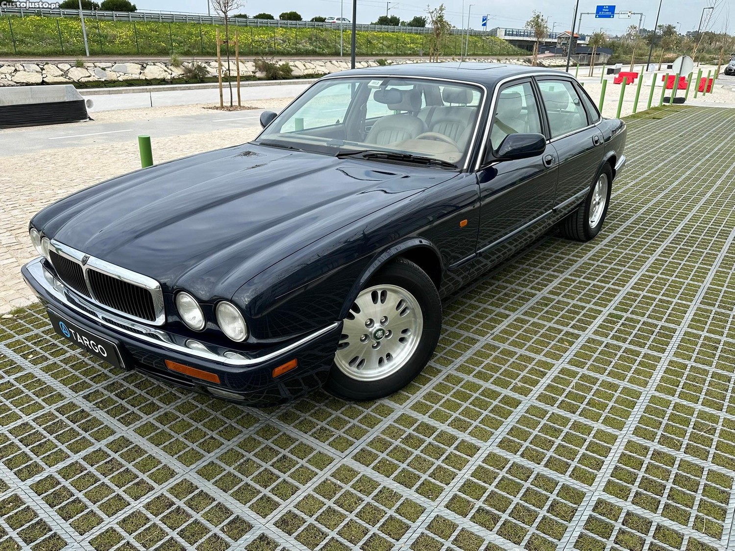 Jaguar XJ 3.2 - 97 foto 2