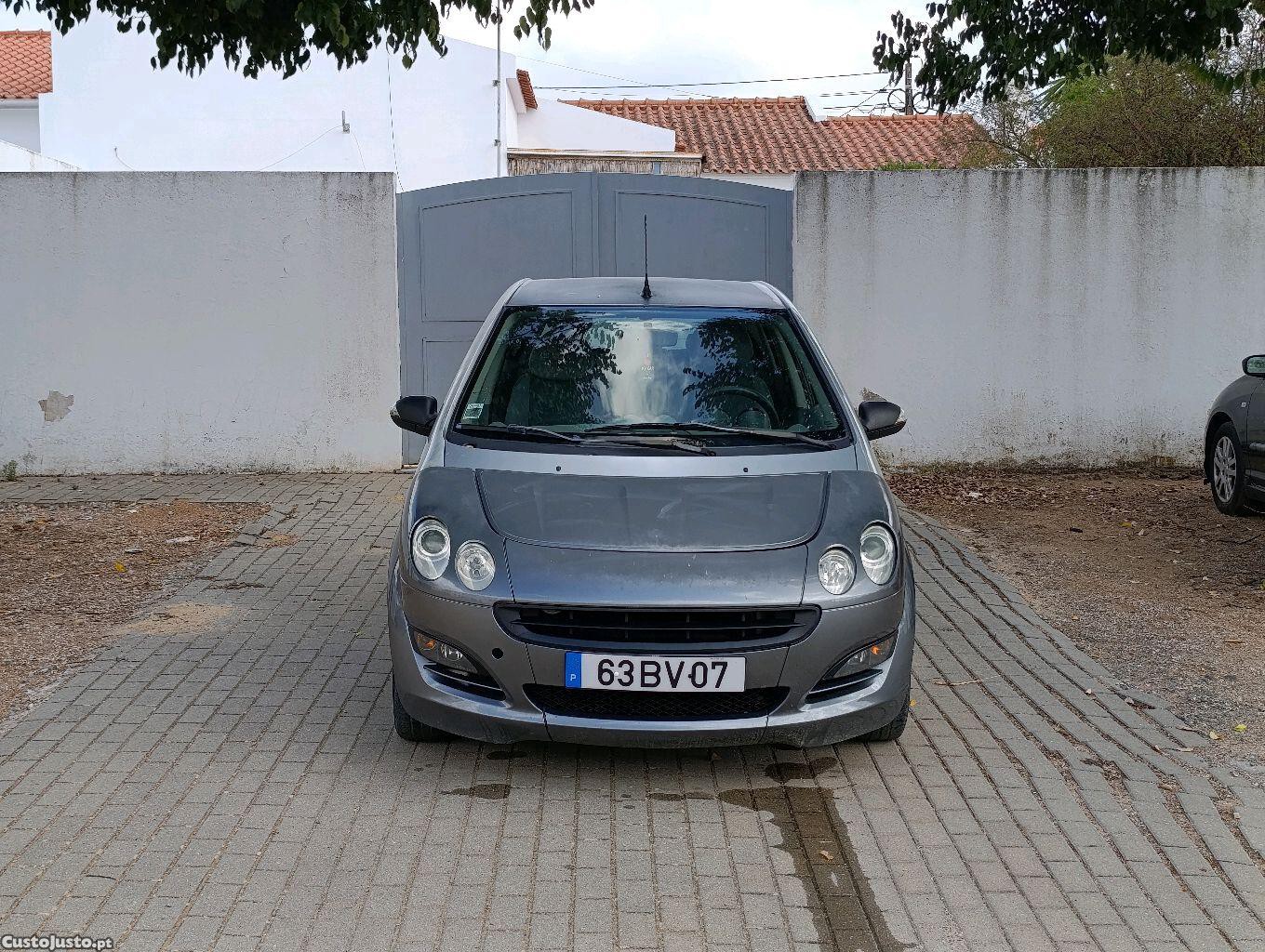 Smart ForFour 1100 gasolina 65 cv — photo 2