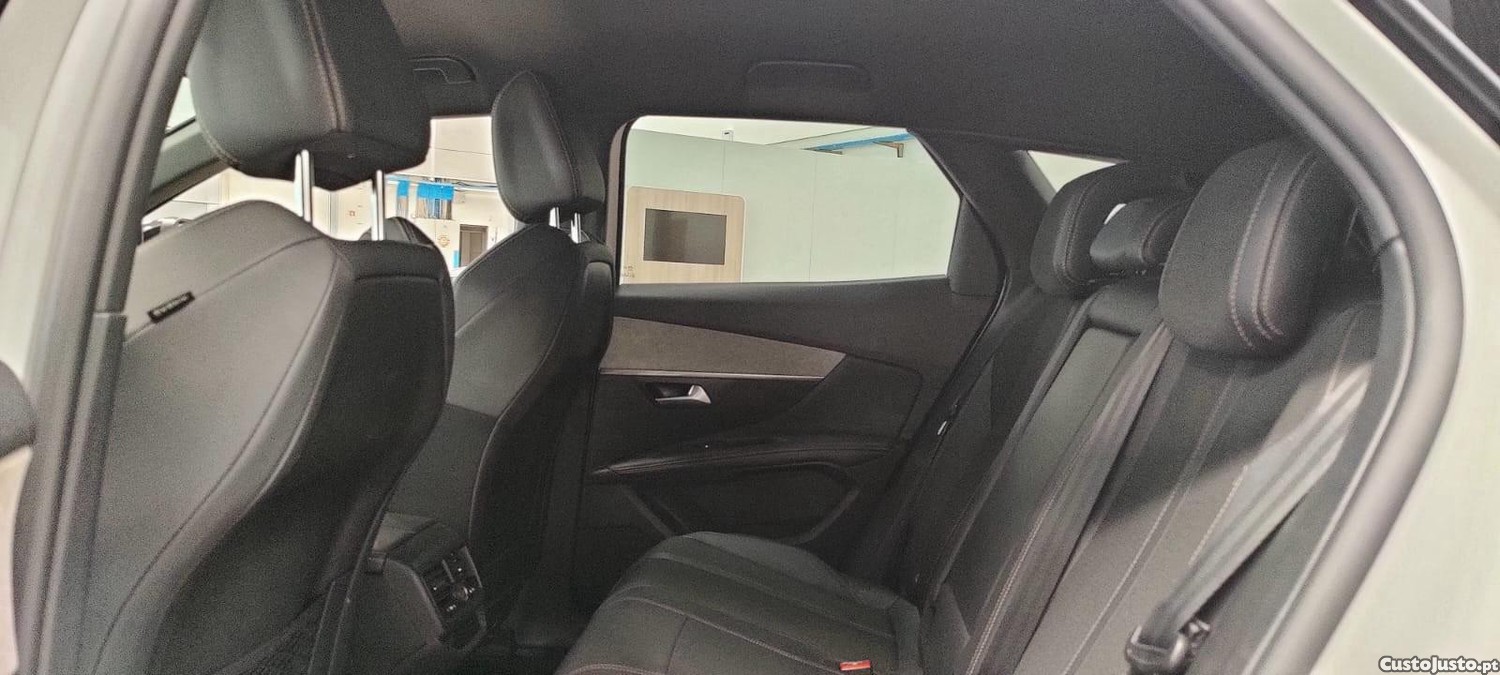 Peugeot 3008 1.6 Hybrid GT e-EAT8 — fotografia 6