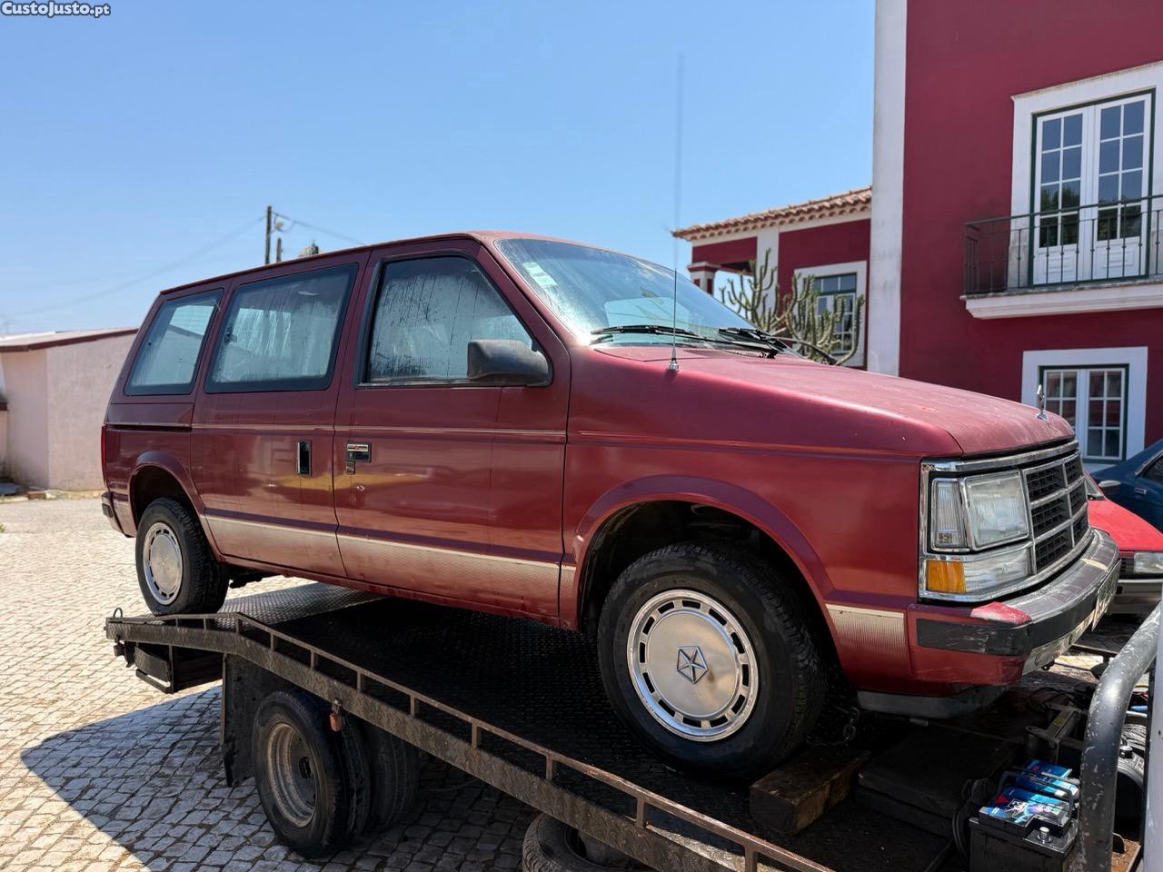 Dodge Caravan 1987 — fotografia 15