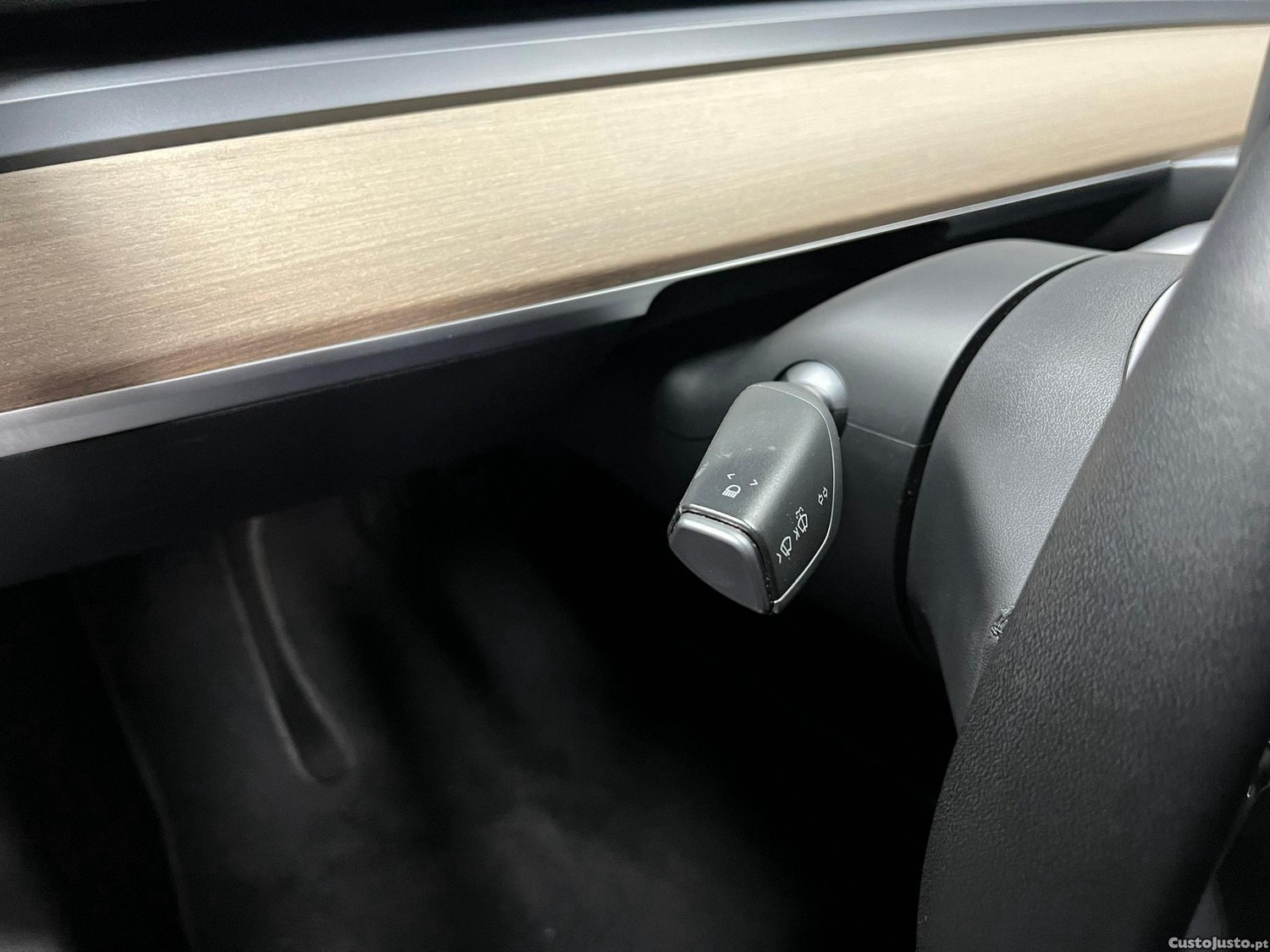 Tesla Model 3 Long-Range Dual Motor AWD — fotografia 2