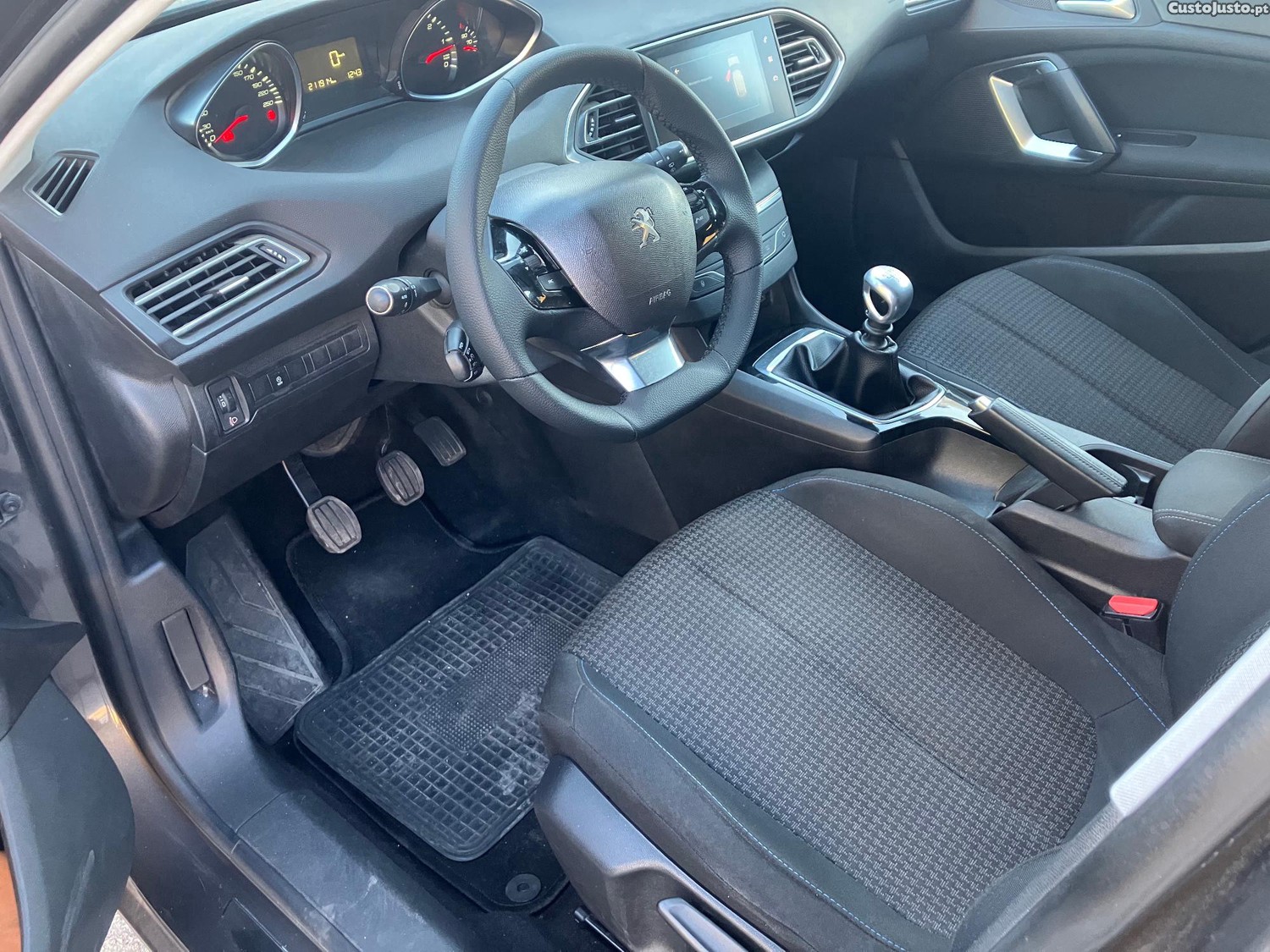 Peugeot 308 SW Style 1.5 HDi — photo 5