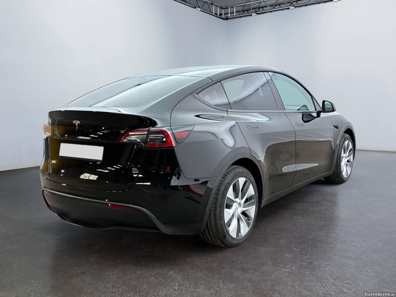Tesla Model Y Standard RWD - 23 — photo 2