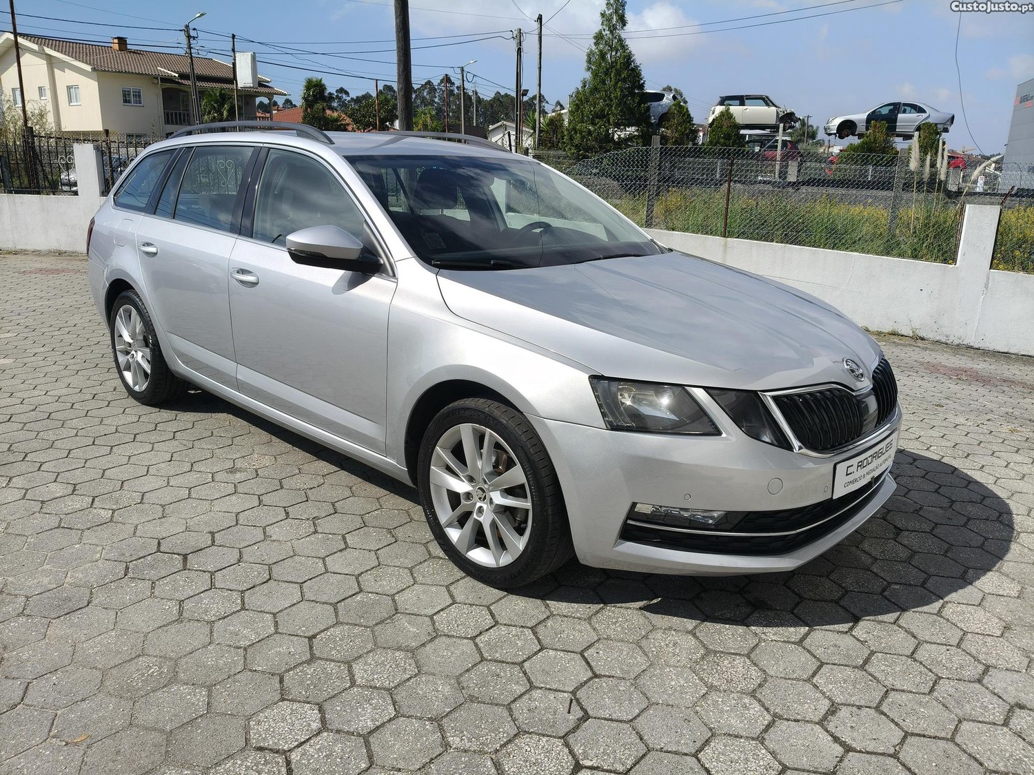 Skoda Octavia Break 1.6 TDi Style - 17 foto 3