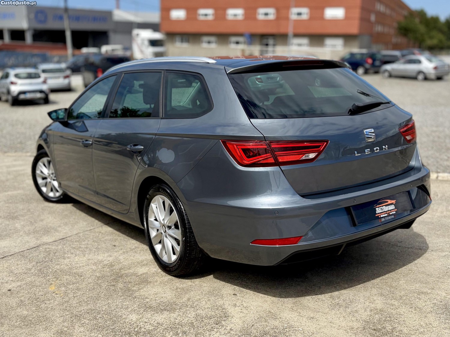 SEAT Leon ST — fotografia 7